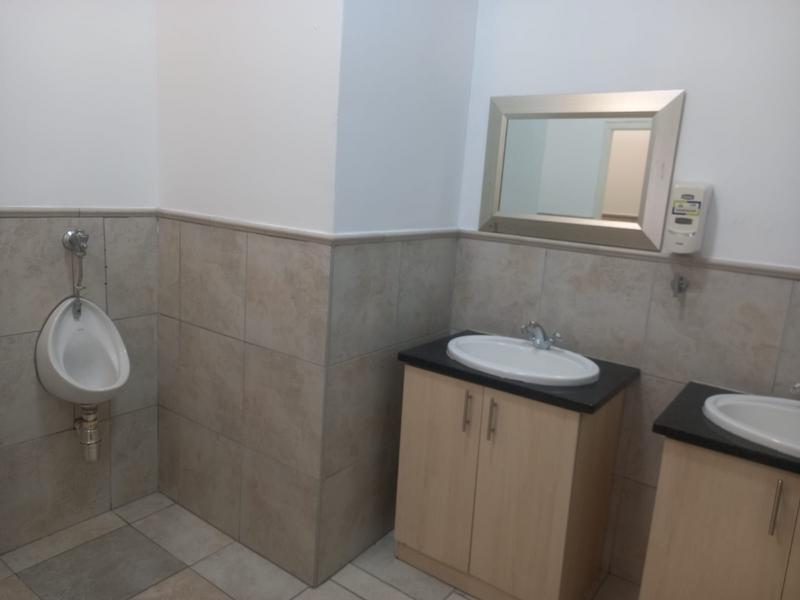 To Let commercial Property for Rent in Fairview Eastern Cape